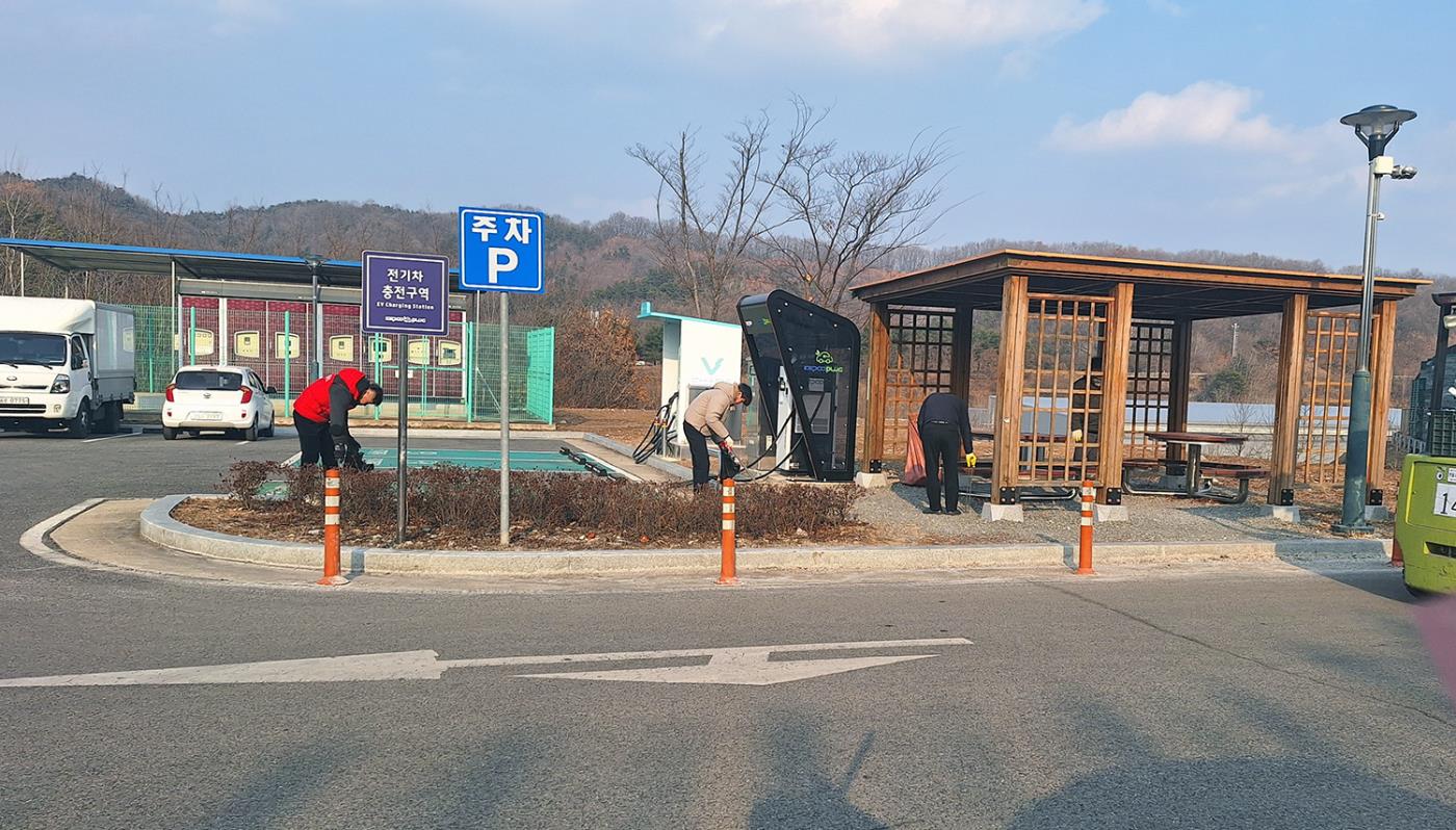 0116 안동시농수산물도매시장, 설맞이 환경정비 실시 (2).jpg