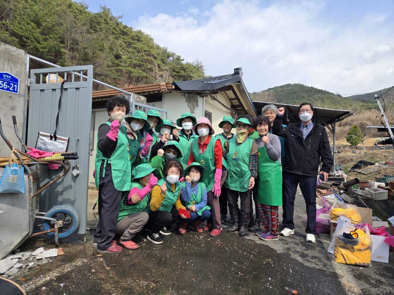 0325 임동면, 주거환경 개선 청소 봉사 실시 (2).jpg