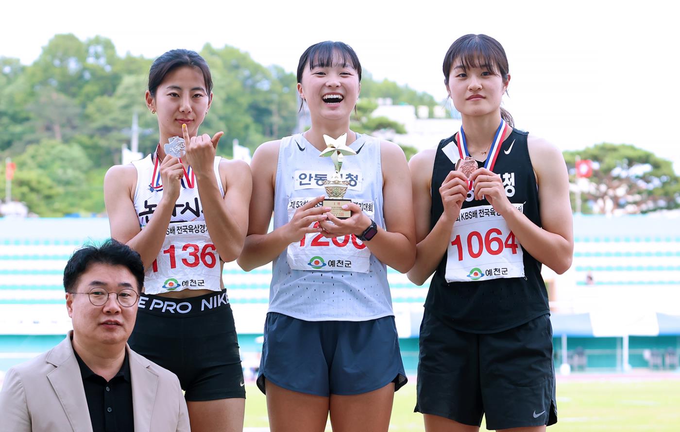 0617 안동시청 육상경기단, 예천서 열린 전국·국제대회에서 금메달 2개 획득 (1).jpg