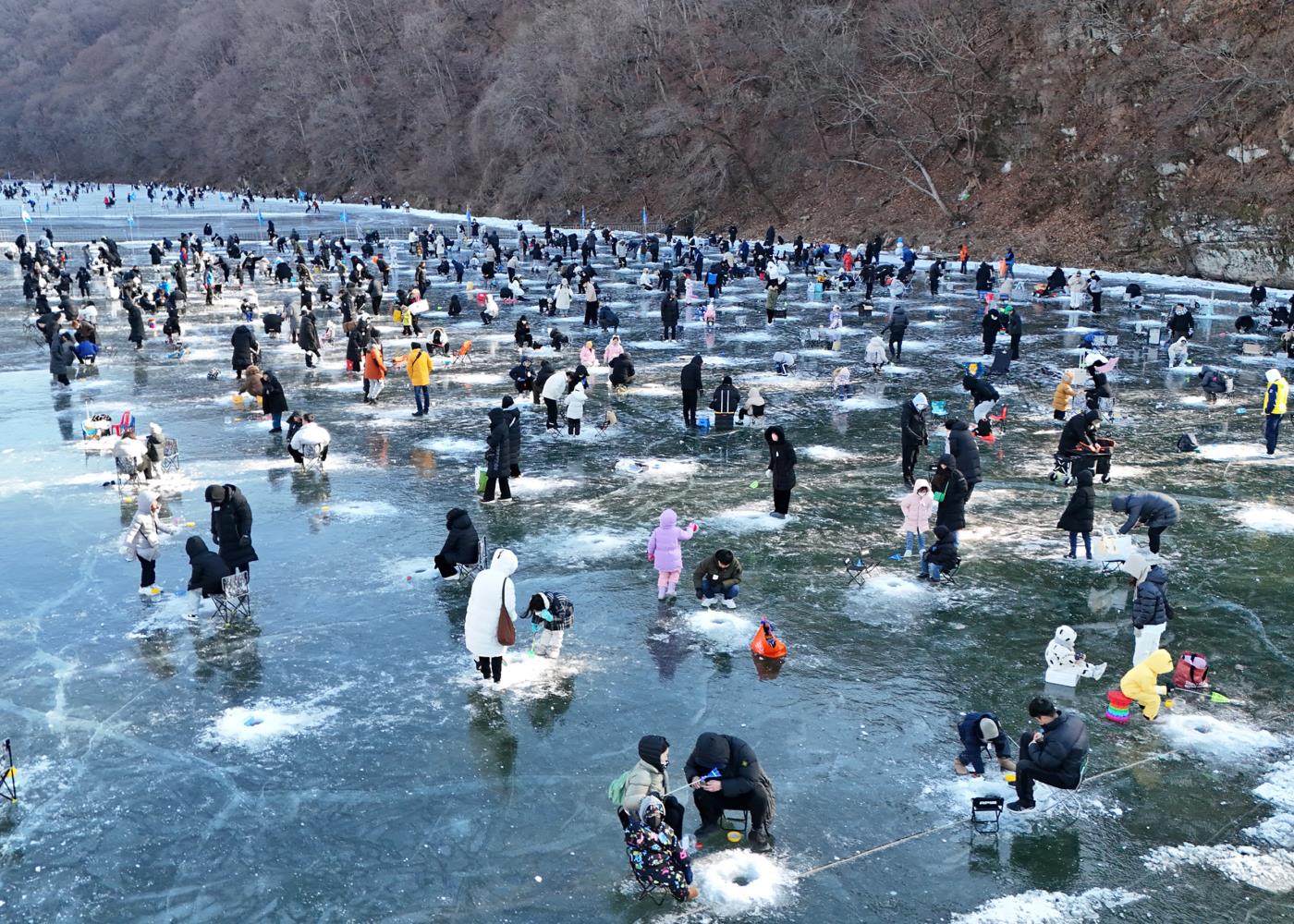1-3 사진(제2회 영양 꽁꽁 겨울축제 인파로 북적북적).jpg
