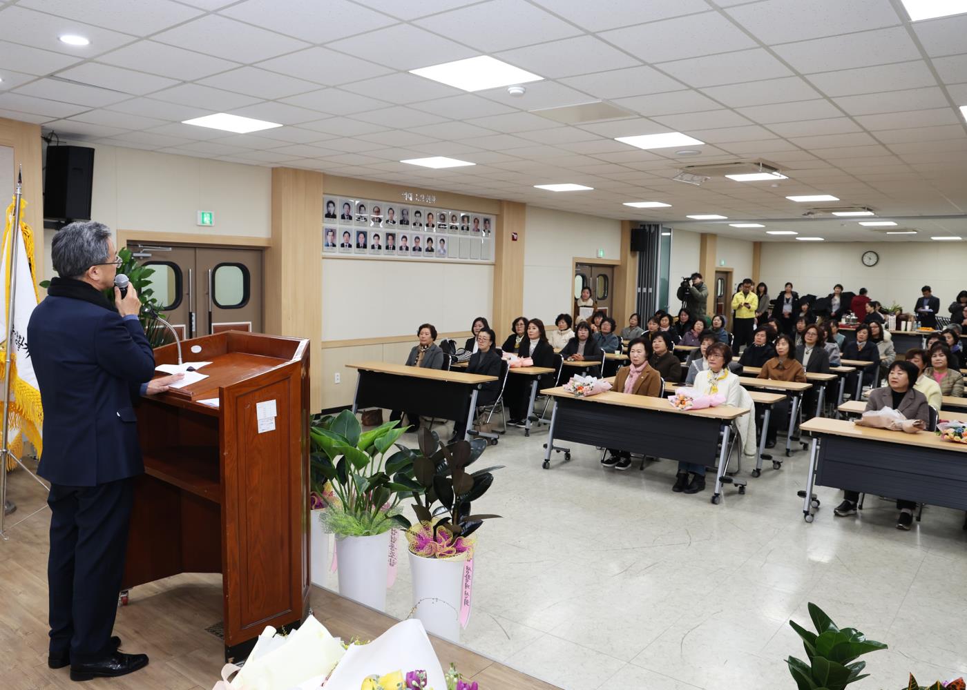 2-3 사진(2025 한국생활개선영양군연합회 이취임식).jpg