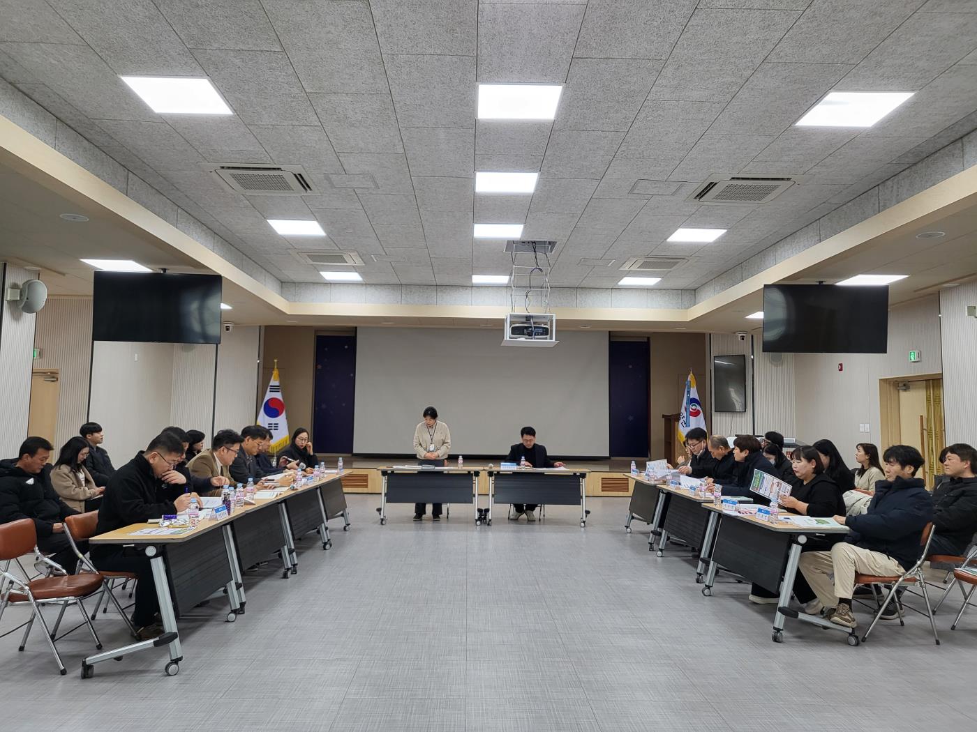 2-2 사진(농산림분야 업무담당자 회의개최).jpg