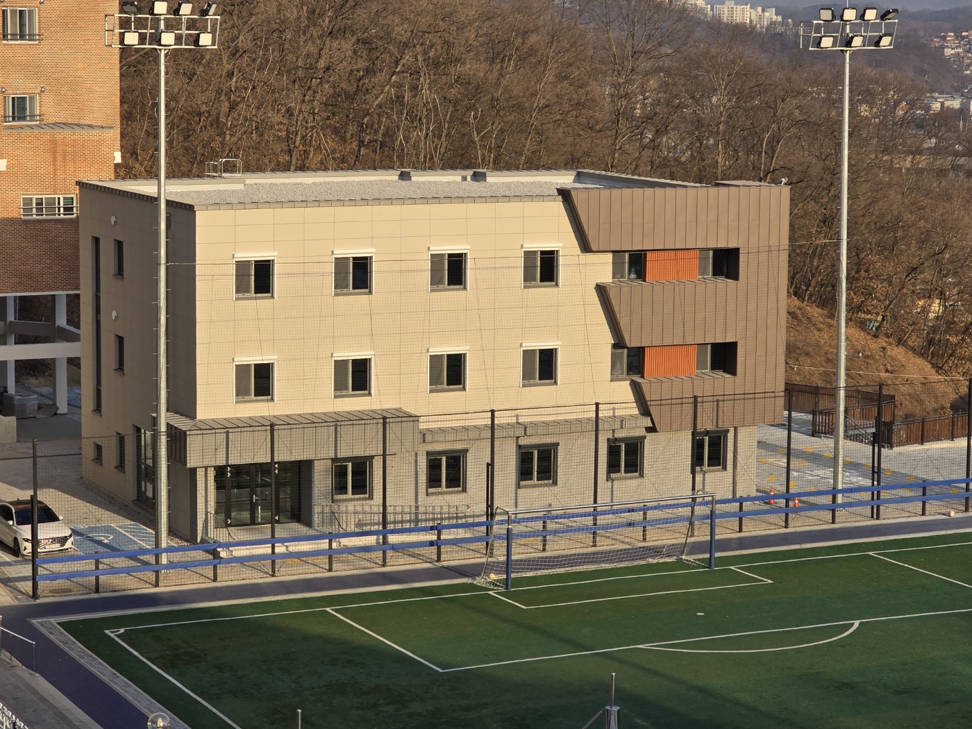 예일메디텍고등학교, 국내 교육시설 최초 패시브 건축공법 기숙사 개관.jpg