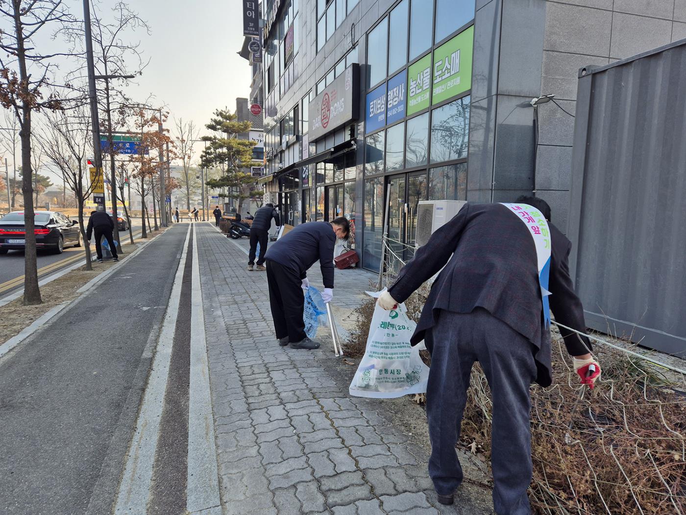 0124 풍천면, 설 맞이 우리동네 환경정비 활동 실시 (2).jpg