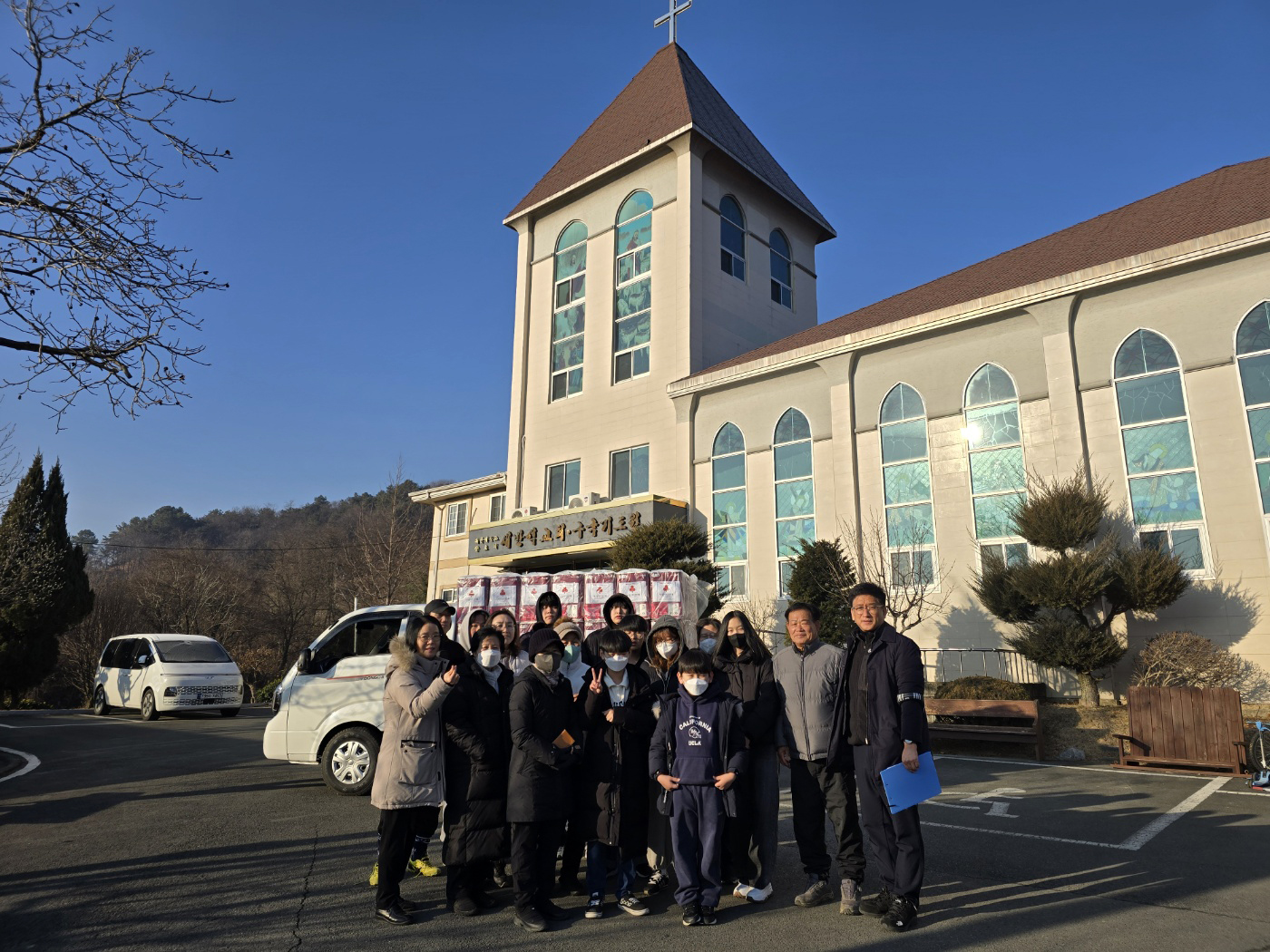 0202 북후면 새반석교회 희망2025 나눔캠페인 물품 기부.jpg