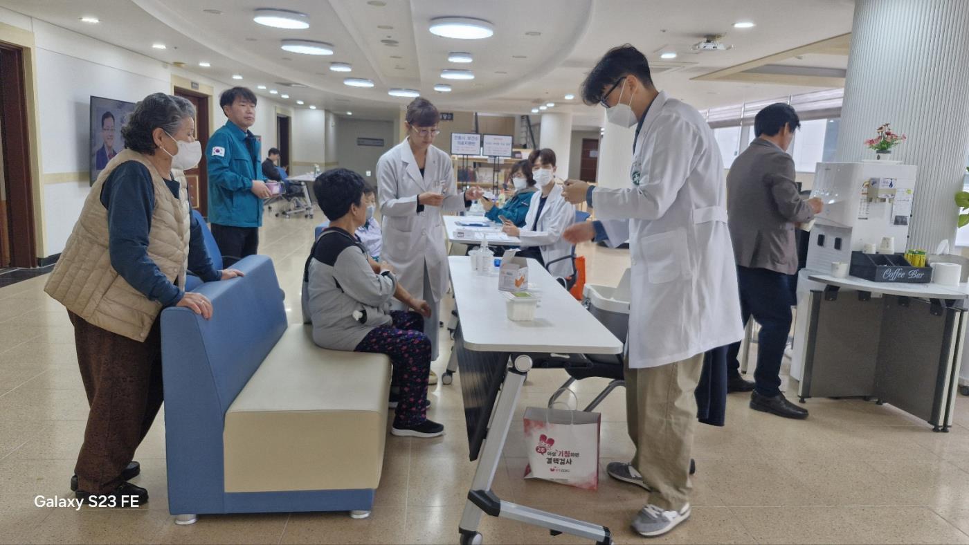 0511 안동시, 산불피해 지역 주민 대상포진 무료 예방접종 실시 (4).jpg