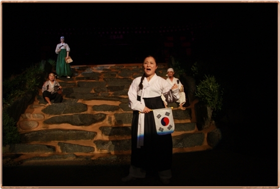 -= IMAGE 5 =-
원본 크기의 사진을 보려면 클릭하세요
