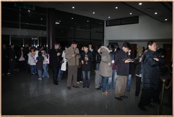 -= IMAGE 2 =-
원본 크기의 사진을 보려면 클릭하세요